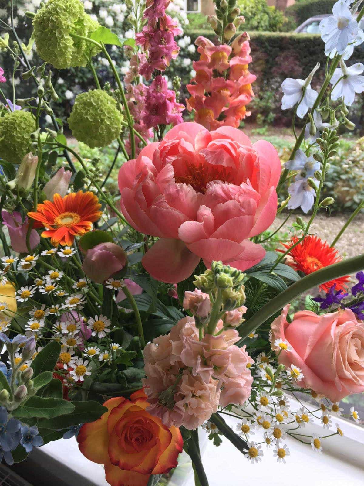 Bloemen bezorgen in Makkelijk online bij di Rose!